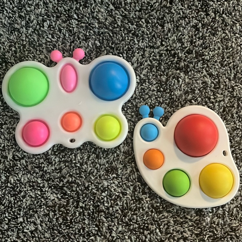 Dimple fidget toy